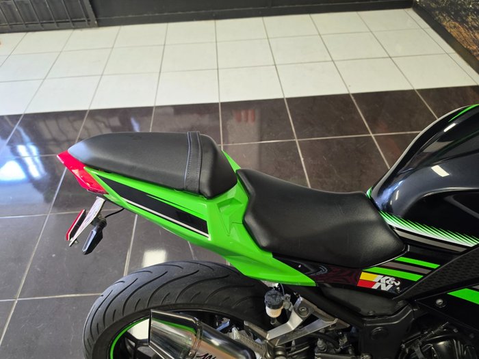 2016 Kawasaki NINJA 300 GREEN