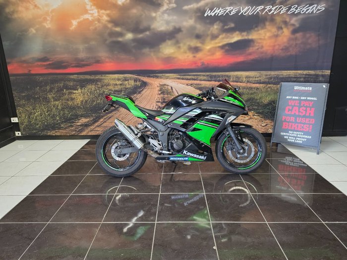 2016 Kawasaki NINJA 300 GREEN