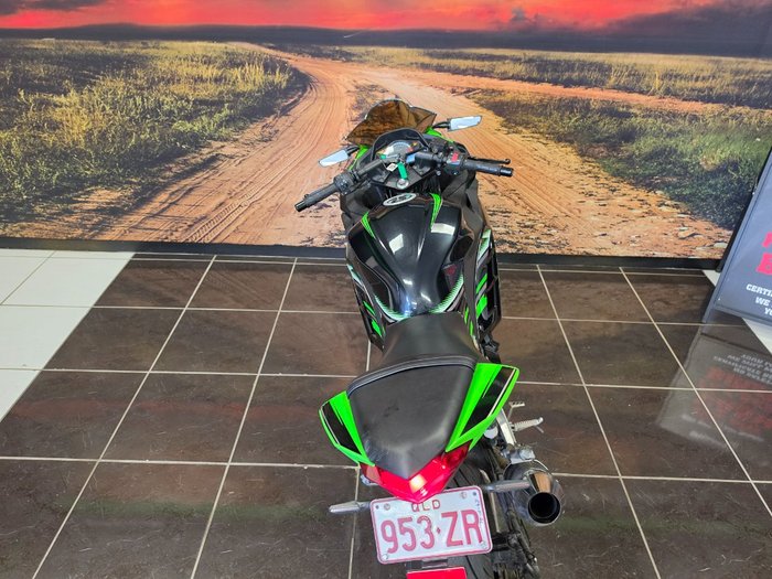 2016 Kawasaki NINJA 300 GREEN