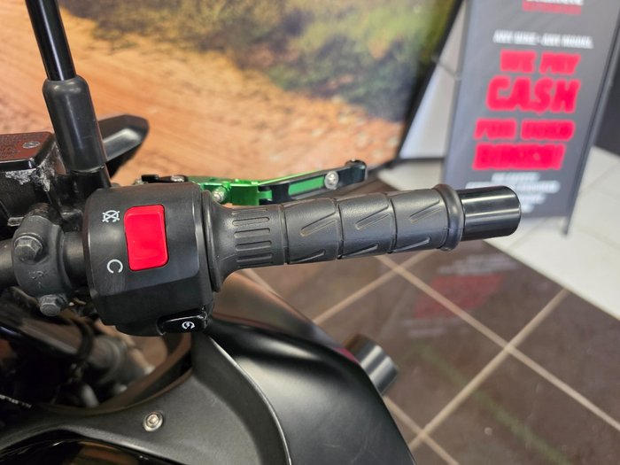 2018 Kawasaki Z300 BLACK
