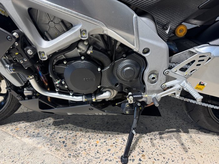 2014 APRILIA TUONO V4 R BLACK