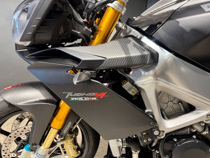 2014 APRILIA TUONO V4 R BLACK