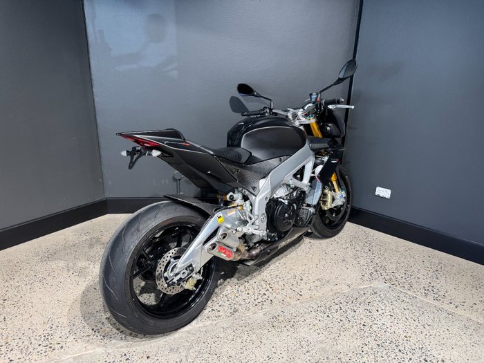 2014 APRILIA TUONO V4 R BLACK