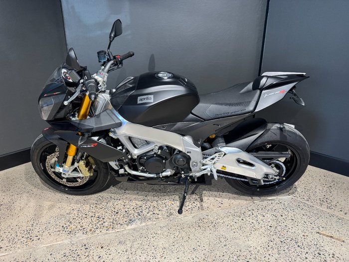 2014 APRILIA TUONO V4 R BLACK