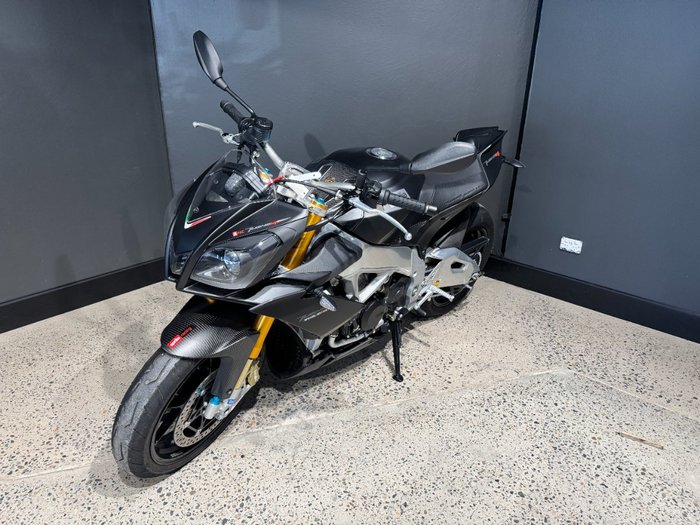 2014 APRILIA TUONO V4 R BLACK