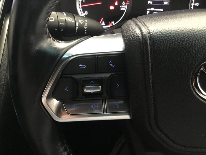 2024 Toyota Landcruiser GXL