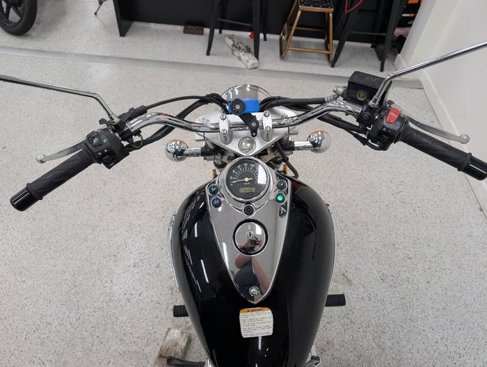 2013 Suzuki VL250 (LC250 INTRUDER) Black