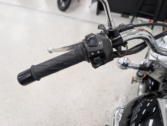 2013 Suzuki VL250 (LC250 INTRUDER) Black