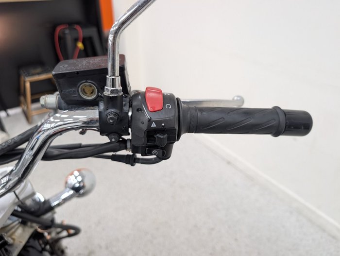 2013 Suzuki VL250 (LC250 INTRUDER) Black