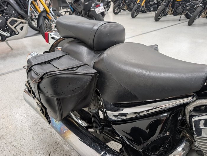 2013 Suzuki VL250 (LC250 INTRUDER) Black