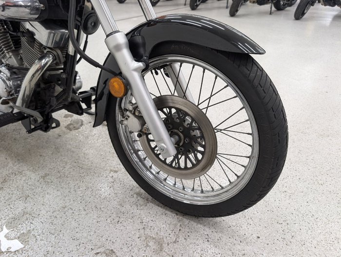 2013 Suzuki VL250 (LC250 INTRUDER) Black
