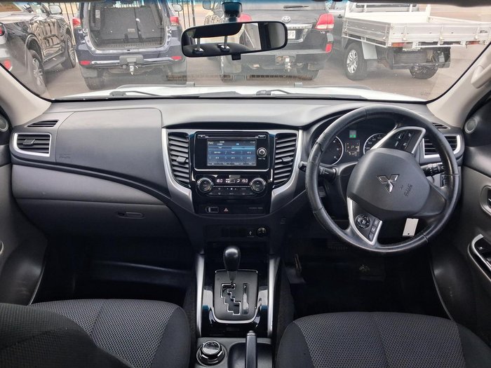 2016 Mitsubishi Triton GLS