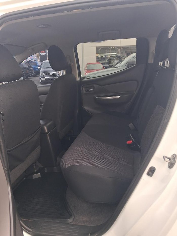 2016 Mitsubishi Triton GLS