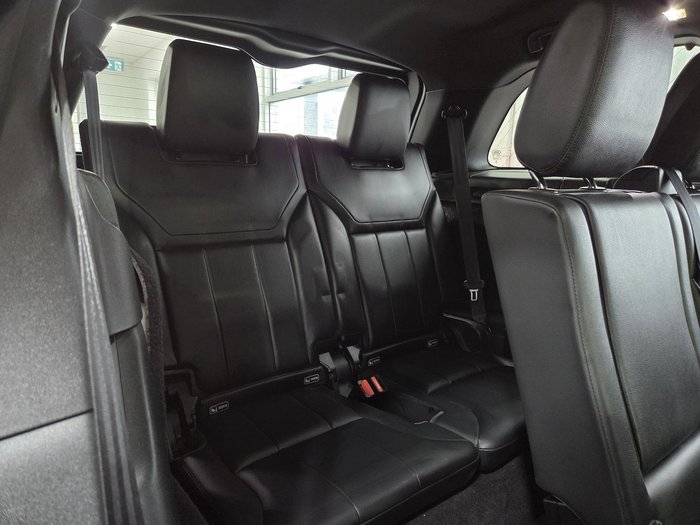 2019 Land Rover Discovery SD6 SE