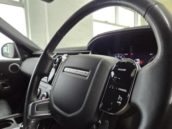 2019 Land Rover Discovery SD6 SE