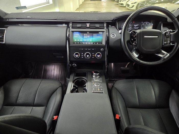 2019 Land Rover Discovery SD6 SE