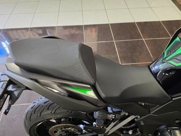 2024 Kawasaki NINJA 1000SX GREEN