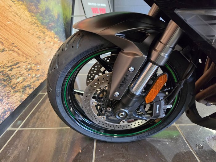 2024 Kawasaki NINJA 1000SX GREEN