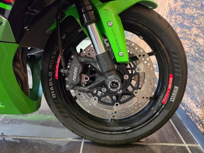2024 Kawasaki NINJA ZX-6R (636) KRT EDITION GREEN