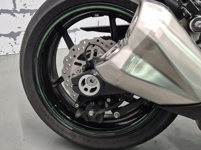 2024 Kawasaki Z1000 ABS Z Green