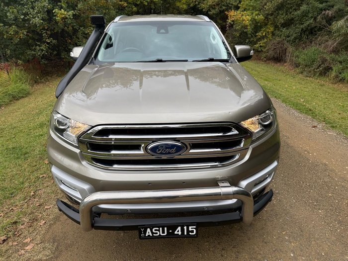 2015 Ford Everest Trend