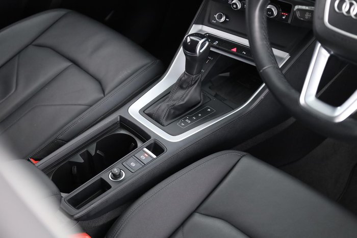 2022 Audi Q3 35 TFSI S line