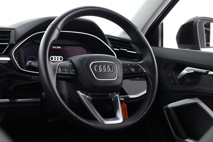 2022 Audi Q3 35 TFSI S line