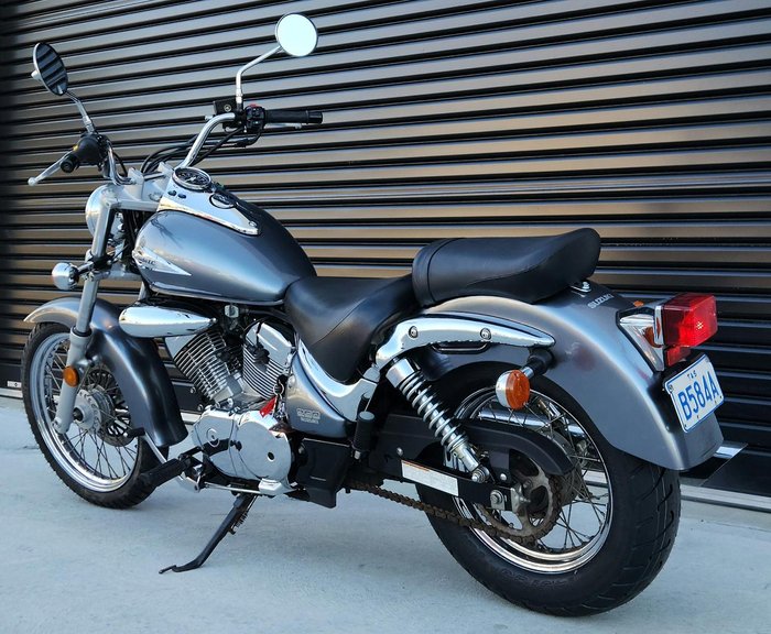 2014 Suzuki Intruder 250LC (VL250) Intruder Silver