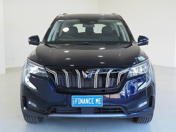 2025 Mahindra XUV700