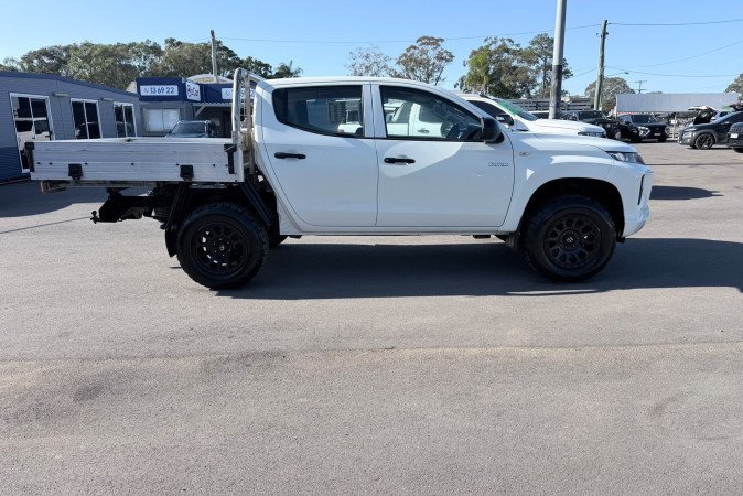 2019 MITSUBISHI TRITON GLX (4x4)
