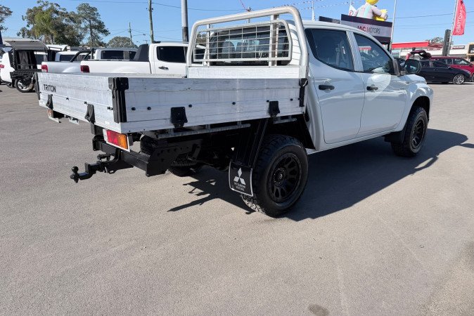 2019 MITSUBISHI TRITON GLX (4x4)