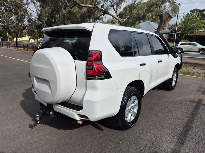 2022 Toyota Landcruiser Prado GX