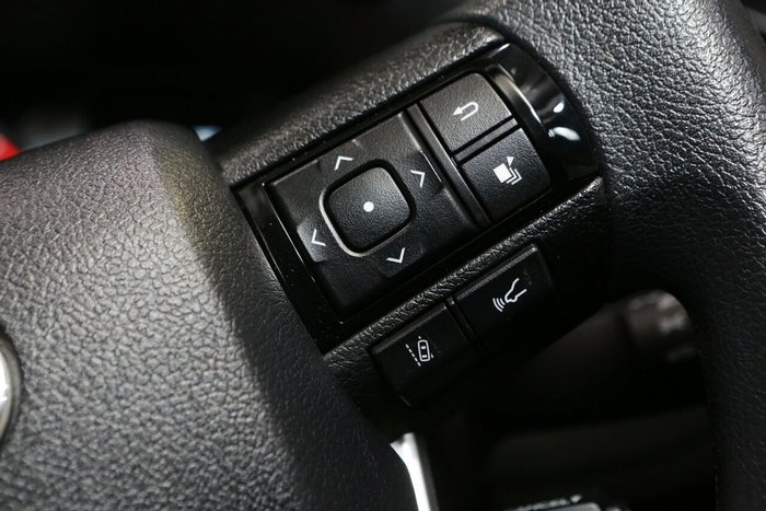 2022 Toyota Hilux SR