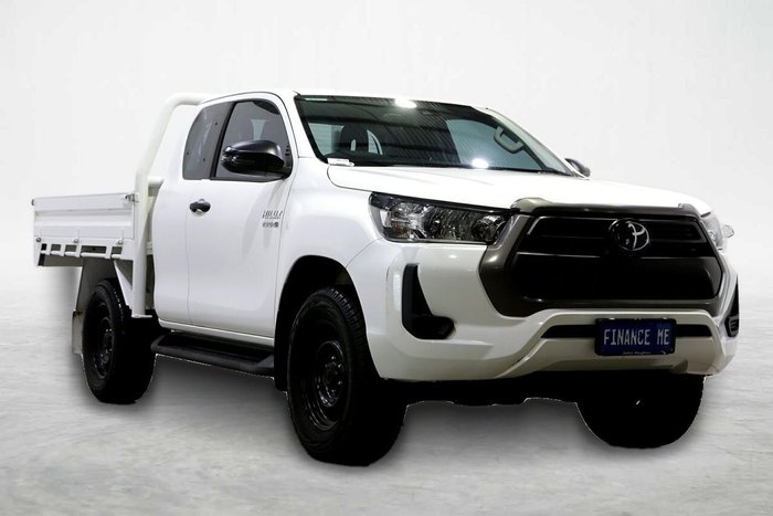 2022 Toyota Hilux SR