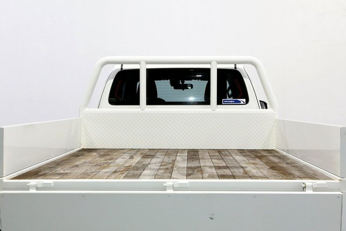 2022 Toyota Hilux SR