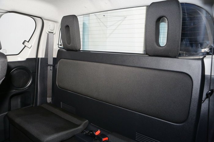 2022 Toyota Hilux SR