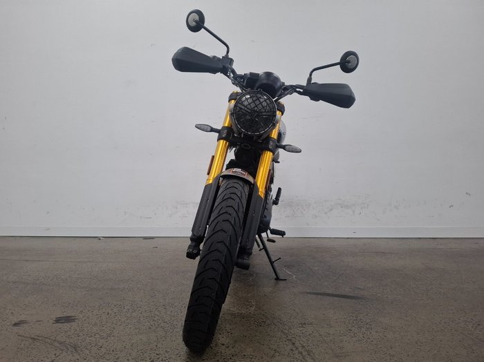 2024 Triumph SCRAMBLER 400 X BLACK META