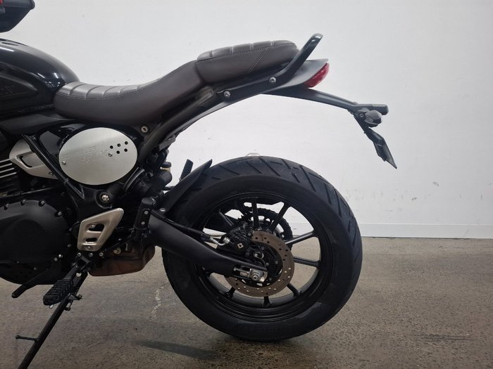 2024 Triumph SCRAMBLER 400 X BLACK META