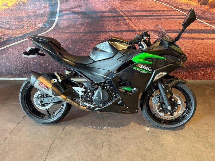 2025 Kawasaki Ninja 500 (EX500G) Ninja Black