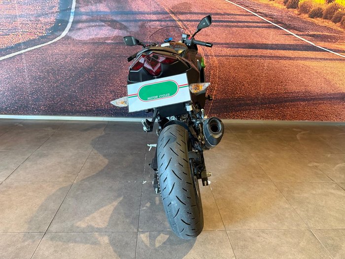 2025 Kawasaki Ninja 500 (EX500G) Ninja Black