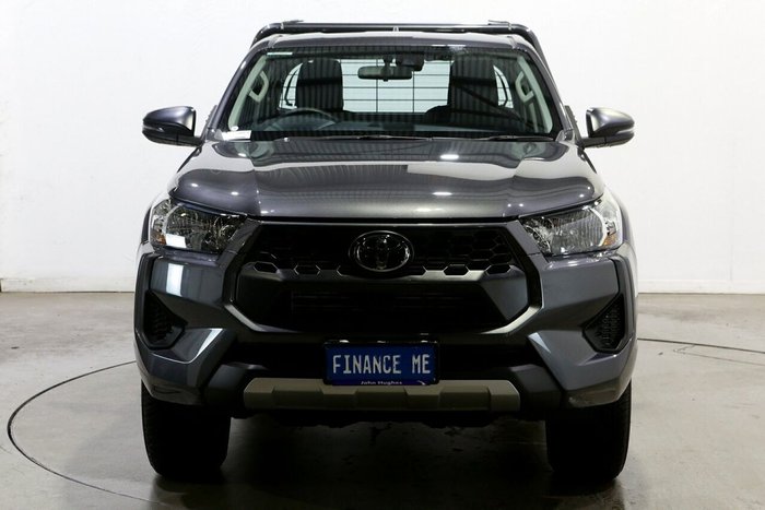 2025 Toyota Hilux SR