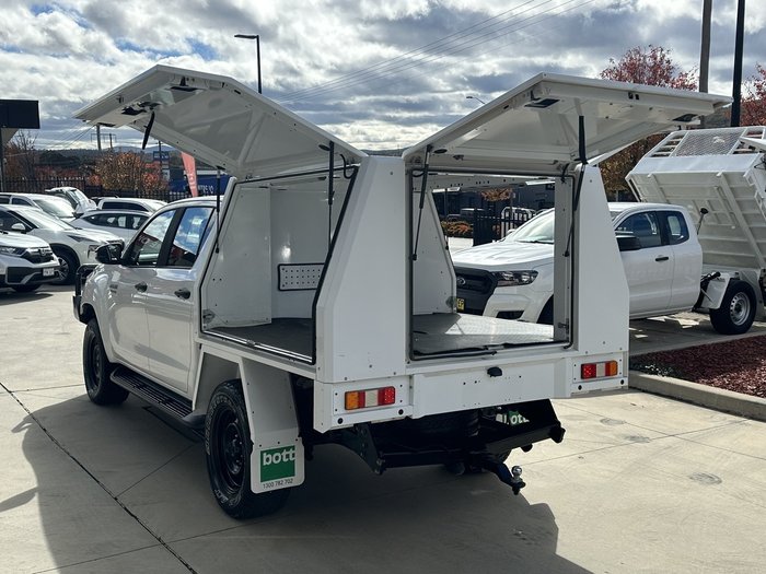 2020 Toyota Hilux SR