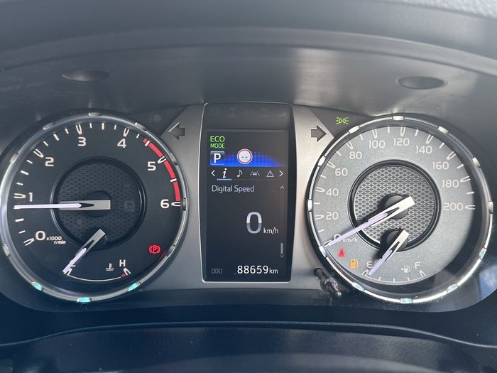 2020 Toyota Hilux SR