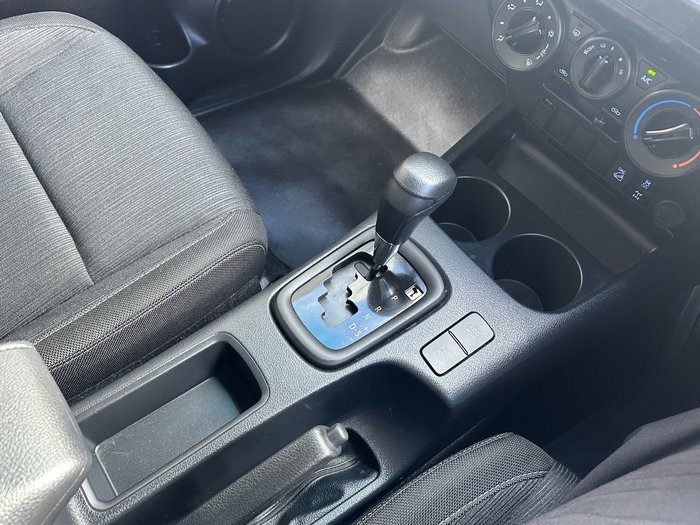 2020 Toyota Hilux SR