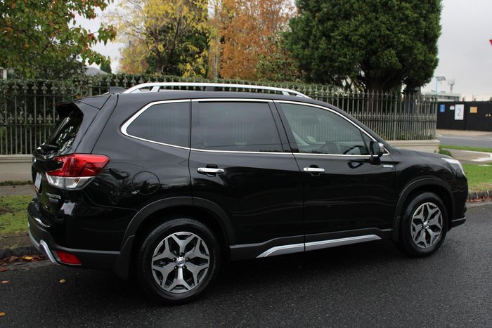 2023 Subaru Forester Hybrid L