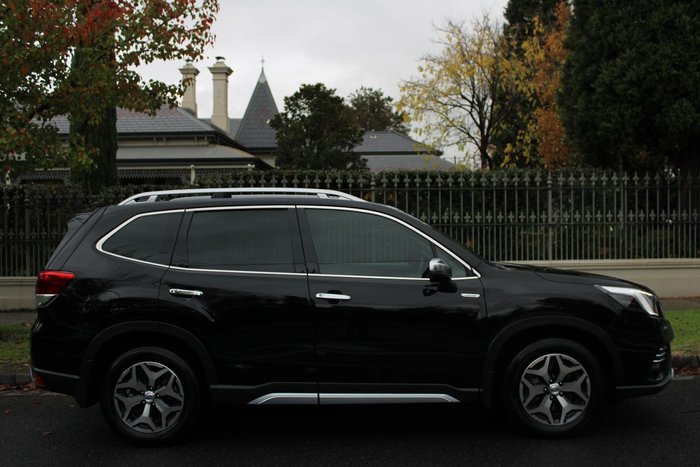 2023 Subaru Forester Hybrid L