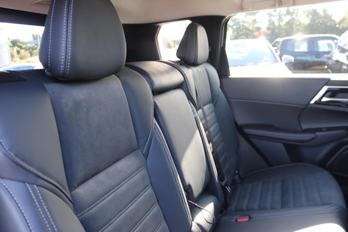 2025 Mitsubishi Outlander Aspire