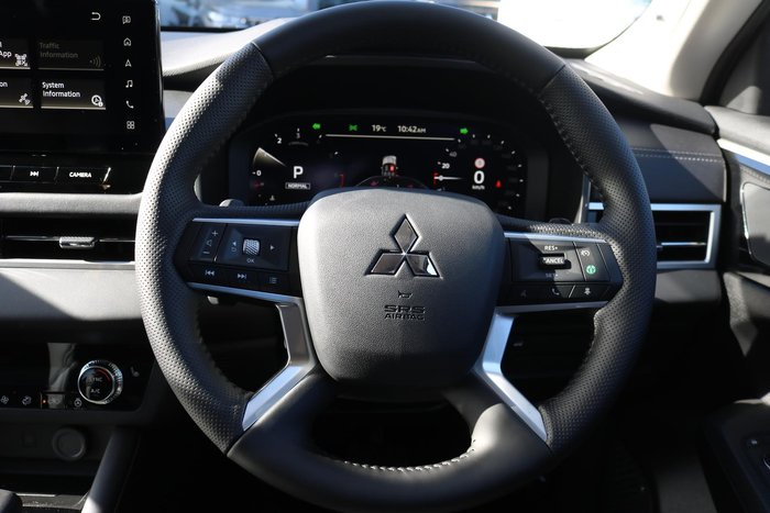 2025 Mitsubishi Outlander Aspire