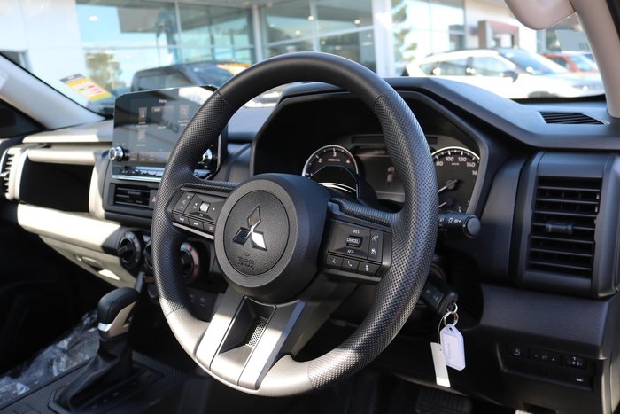 2026 Mitsubishi Triton GLX