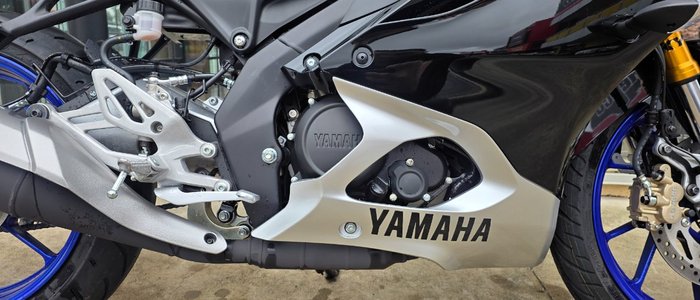 2025 Yamaha YZF-R15M SILVER